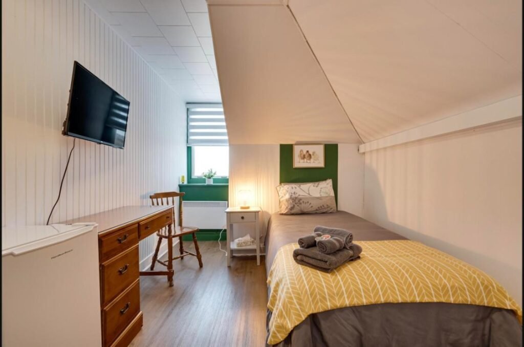 Chambre 302 - Hôtel Victoria